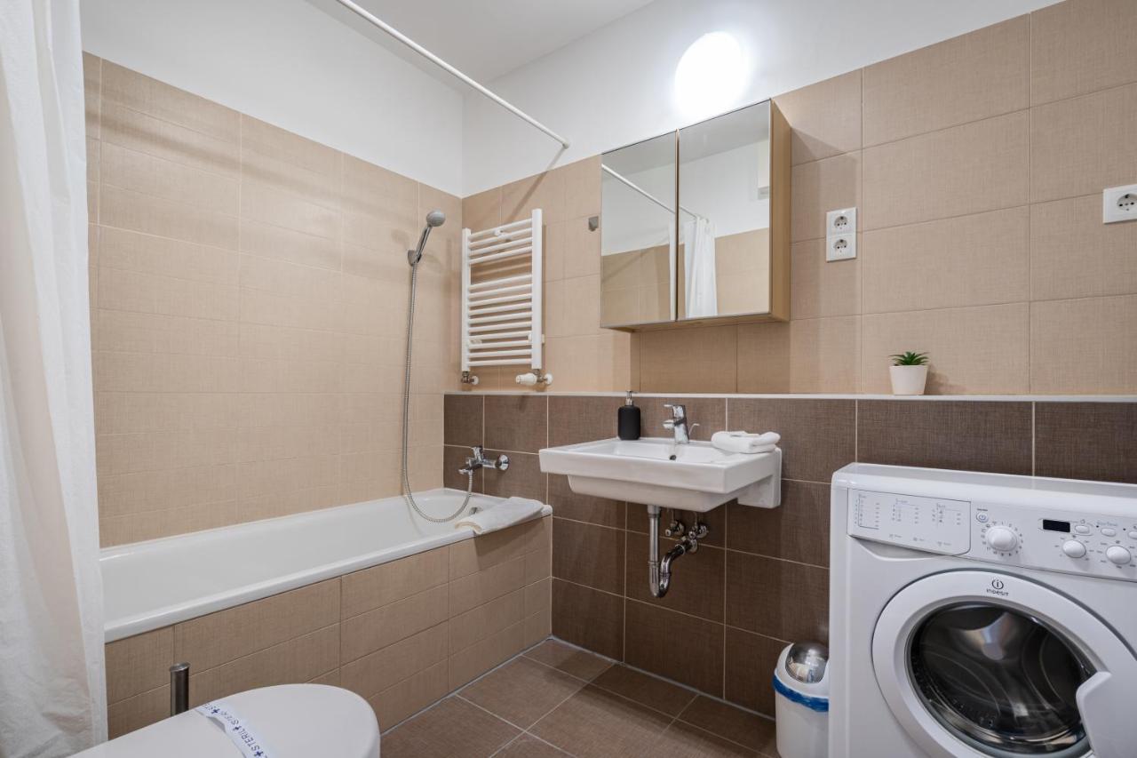 White Cascade Realty Apartment 부다페스트 외부 사진